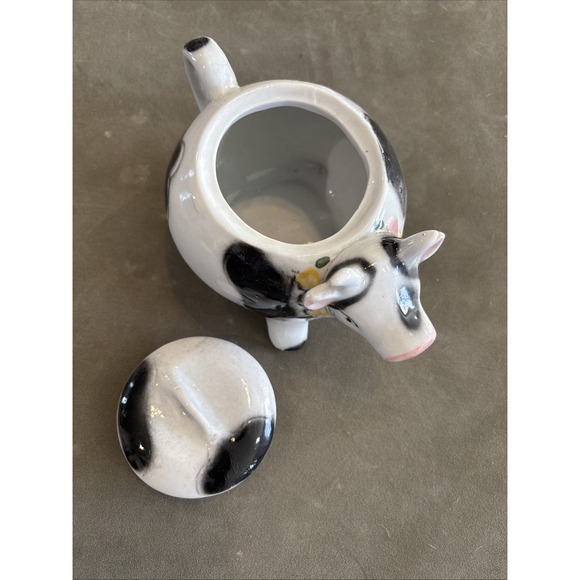 Vintage Chubby Black Spots White Cow Flower Collar Creamer 7" x 3.5" - Picture 5 of 7